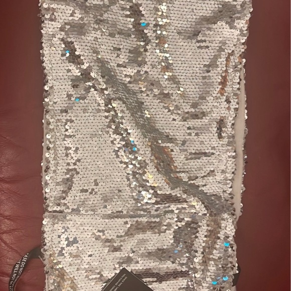 Pretty Little Things Sequin tube top - Picture 3 of 3